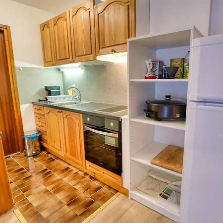 Easy And Simple Barbariga Apartamento *
