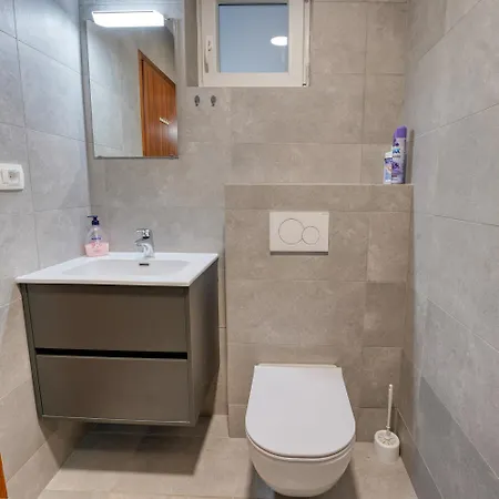 Easy And Simple Barbariga Apartamento Peroj