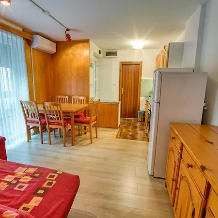 Easy And Simple Barbariga Apartamento